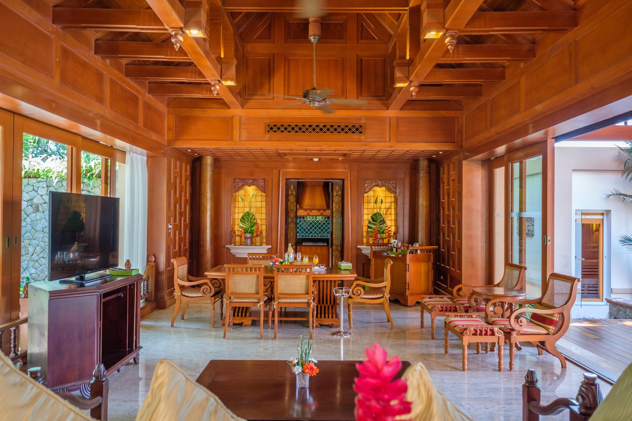 Diamond Cliff & Spa, Station touristique Patong